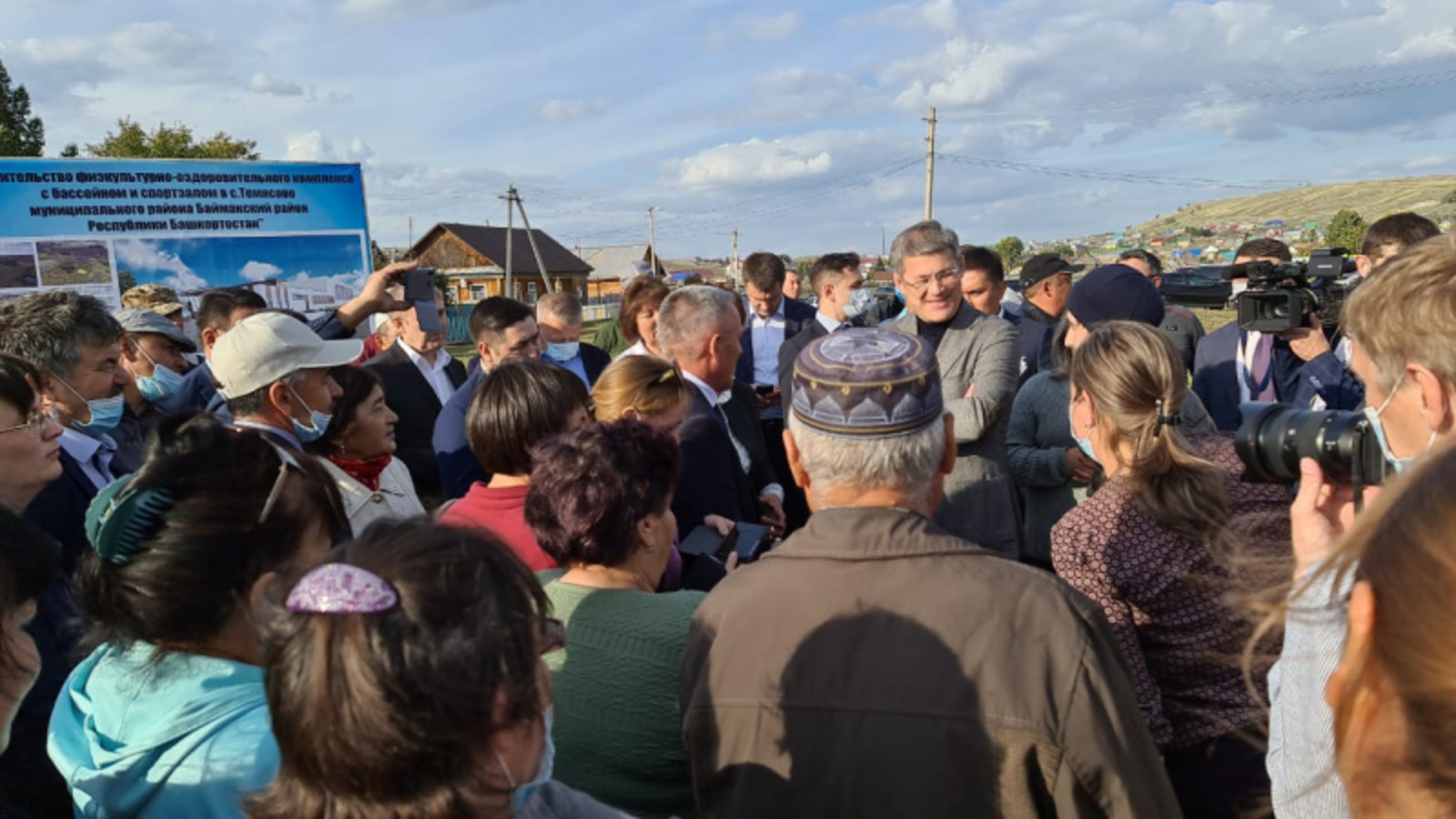 Фото со страницы Радия Хабирова в соцсети.