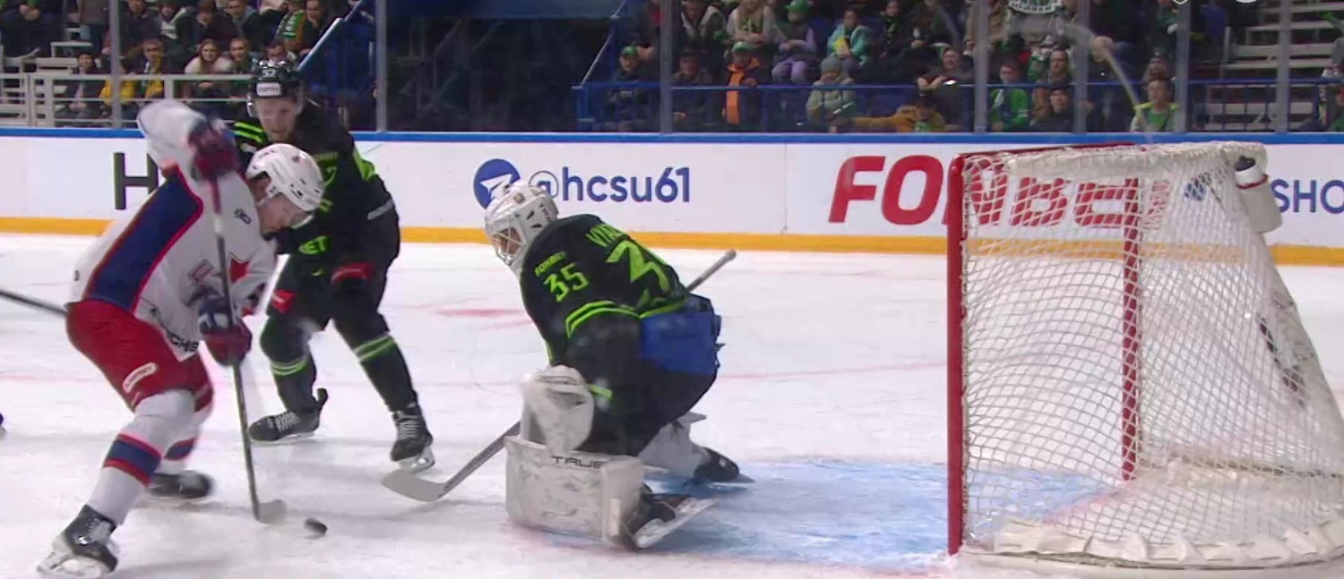 скриншот видео матча. скриншот видео матча.