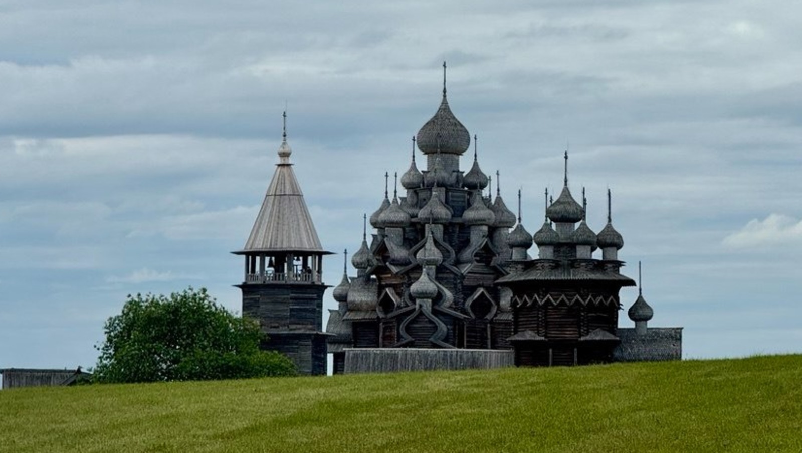 Елены Колоколовой.