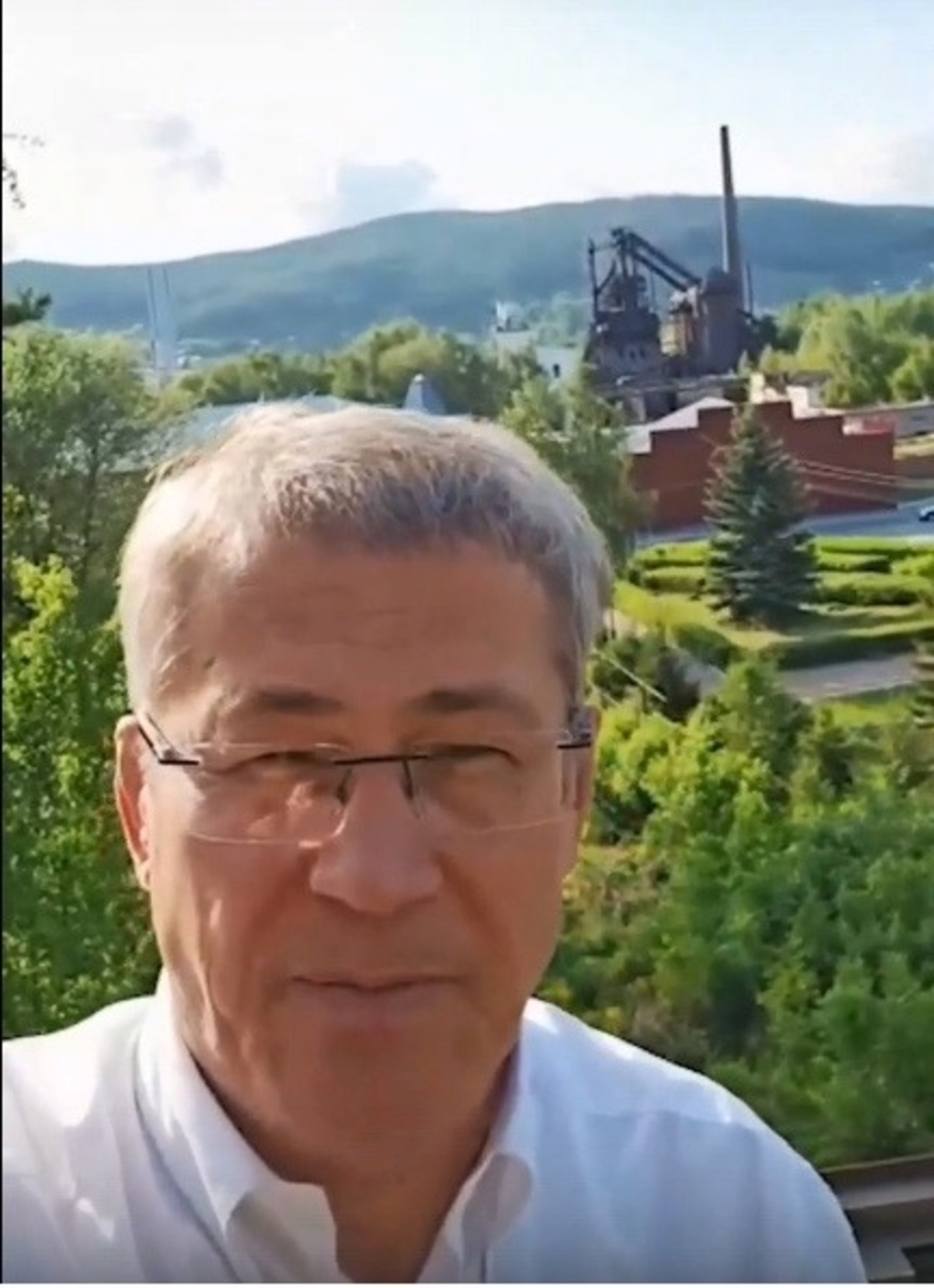 c личной страницы Радия Хабирова в соцсети.