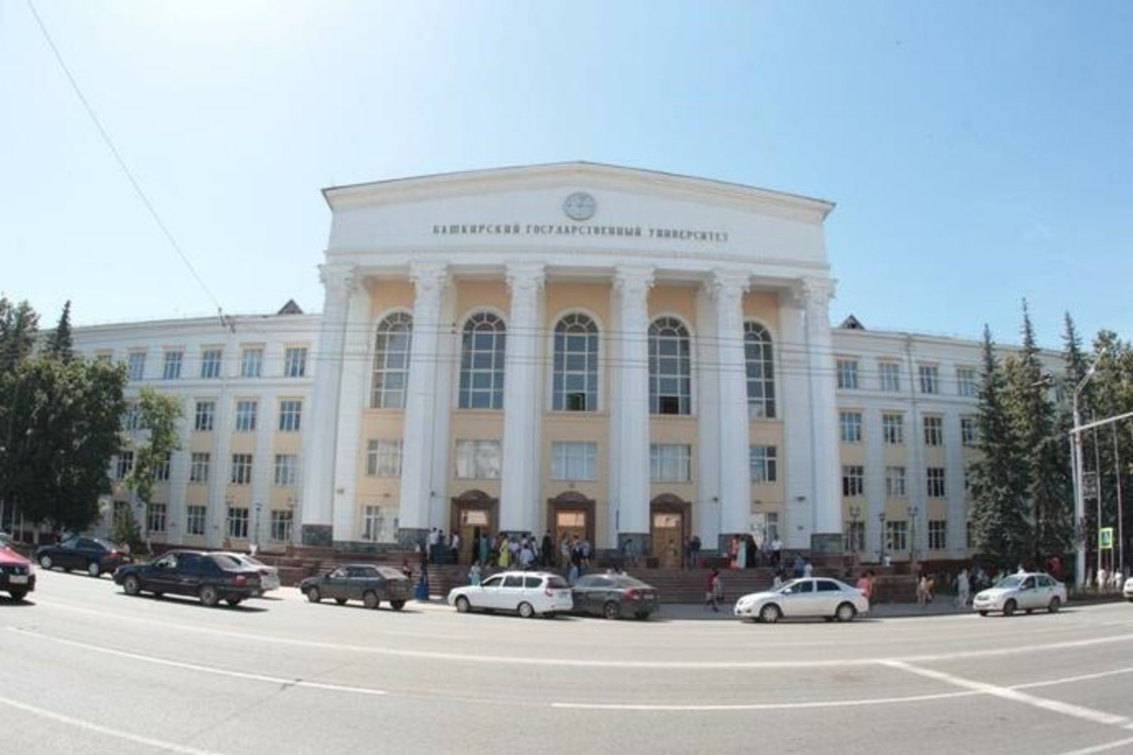 Олега Яровикова.