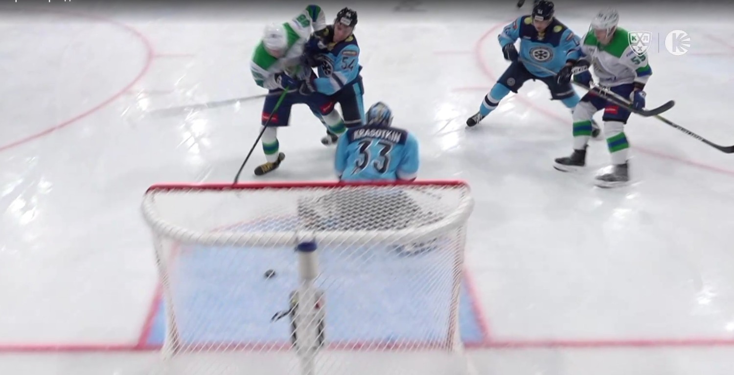 скриншот видео матча.