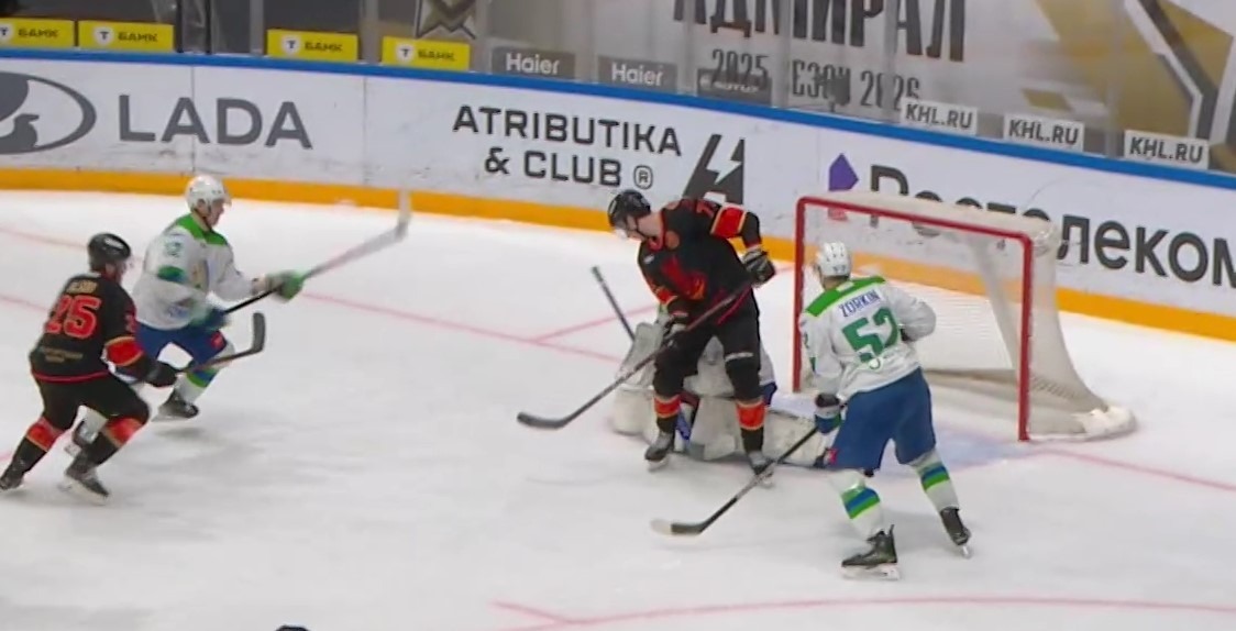 скриншот видео матча. скриншот видео матча.