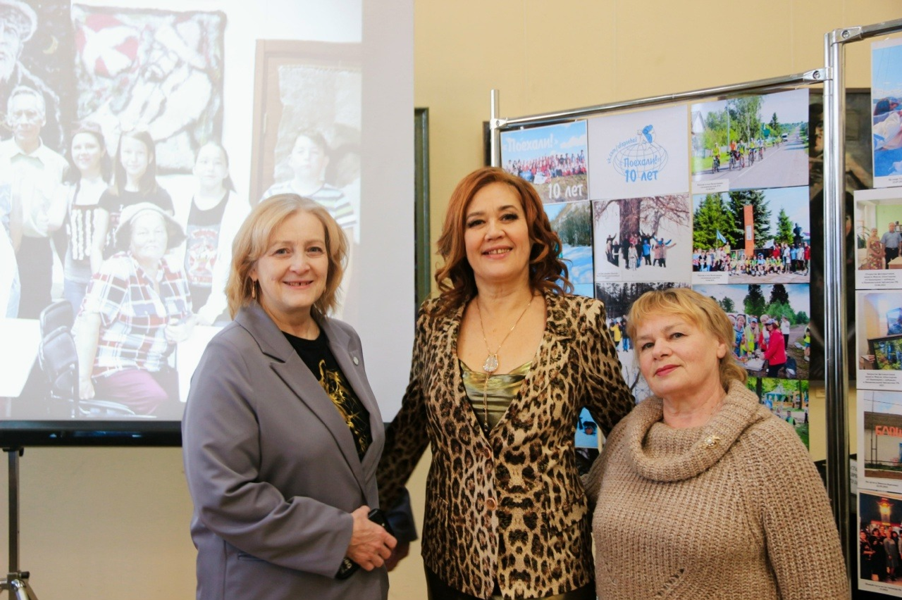 Александра Иванова. «Общественная электронная газета».