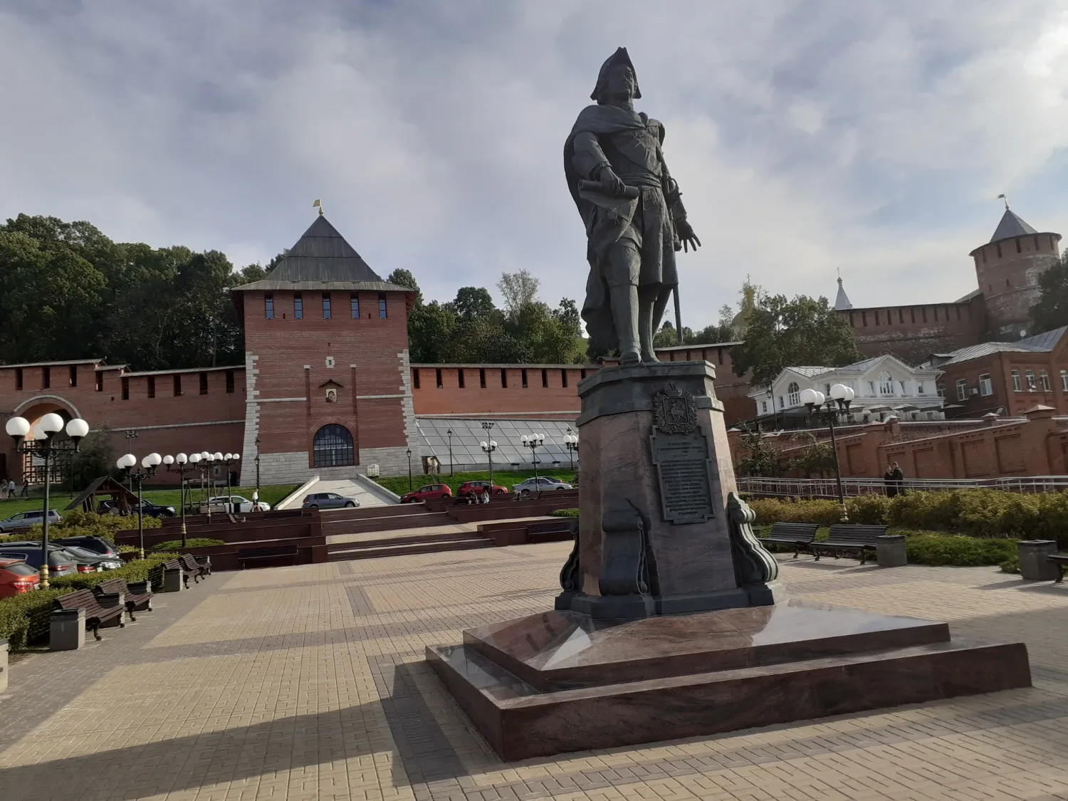 Владимира Шакиева.  Памятник Петру I, Нижний Новгород.