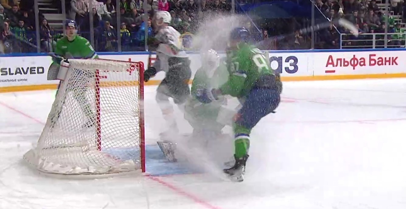 скриншот видео матча. скриншот видео матча.