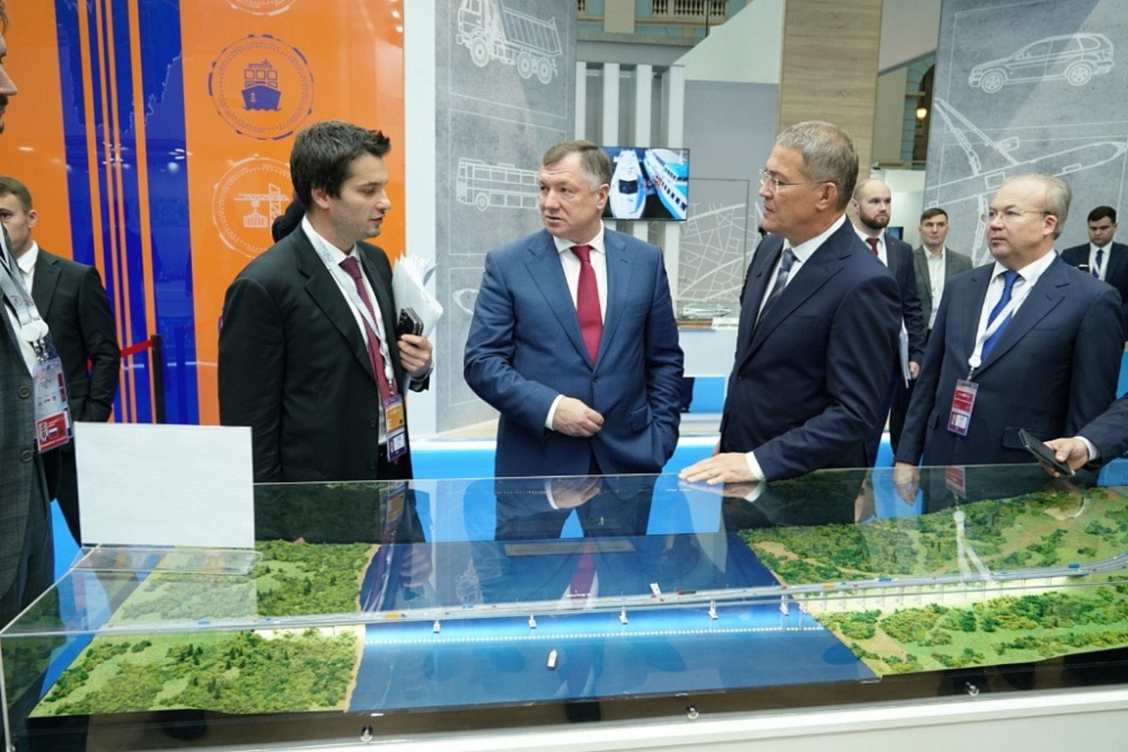 Олега Яровикова.