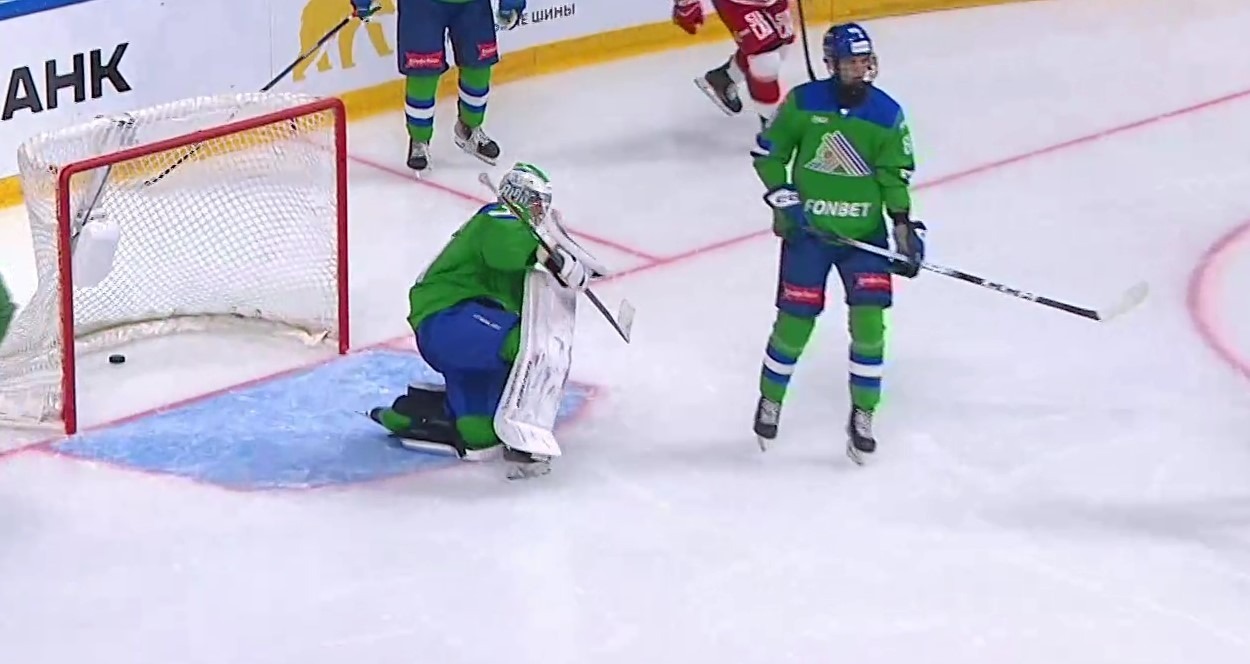 скриншот видео матча.