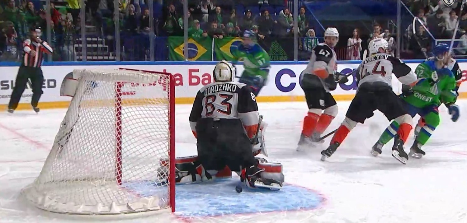 скриншот видео матча. скриншот видео матча.