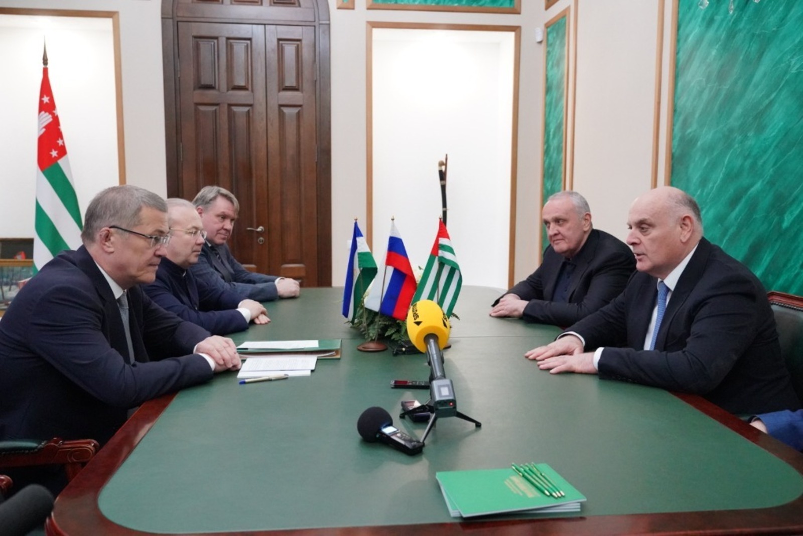 c сайта https://glavarb.ru.