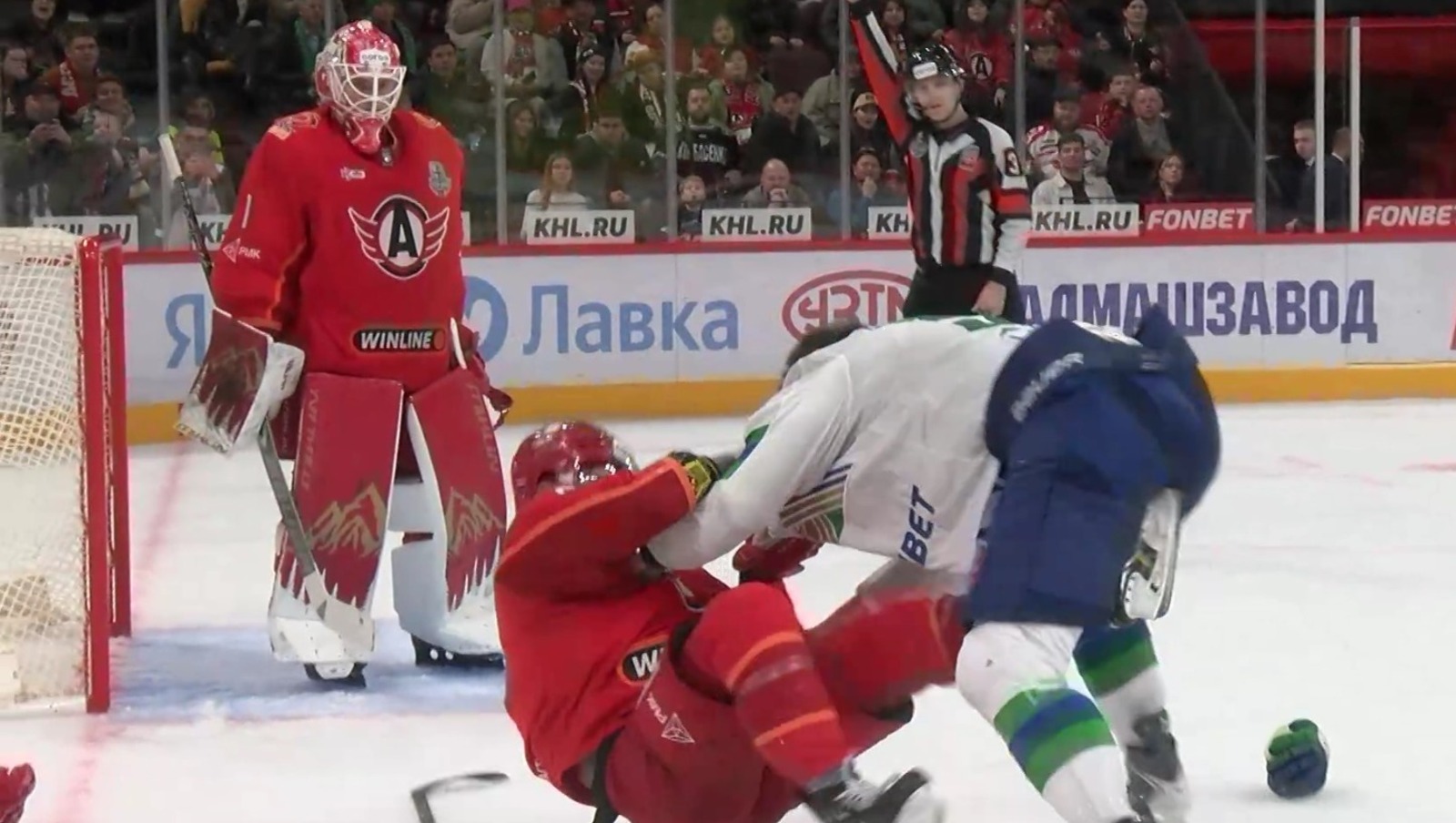 скриншот видео матча. скриншот видео матча.