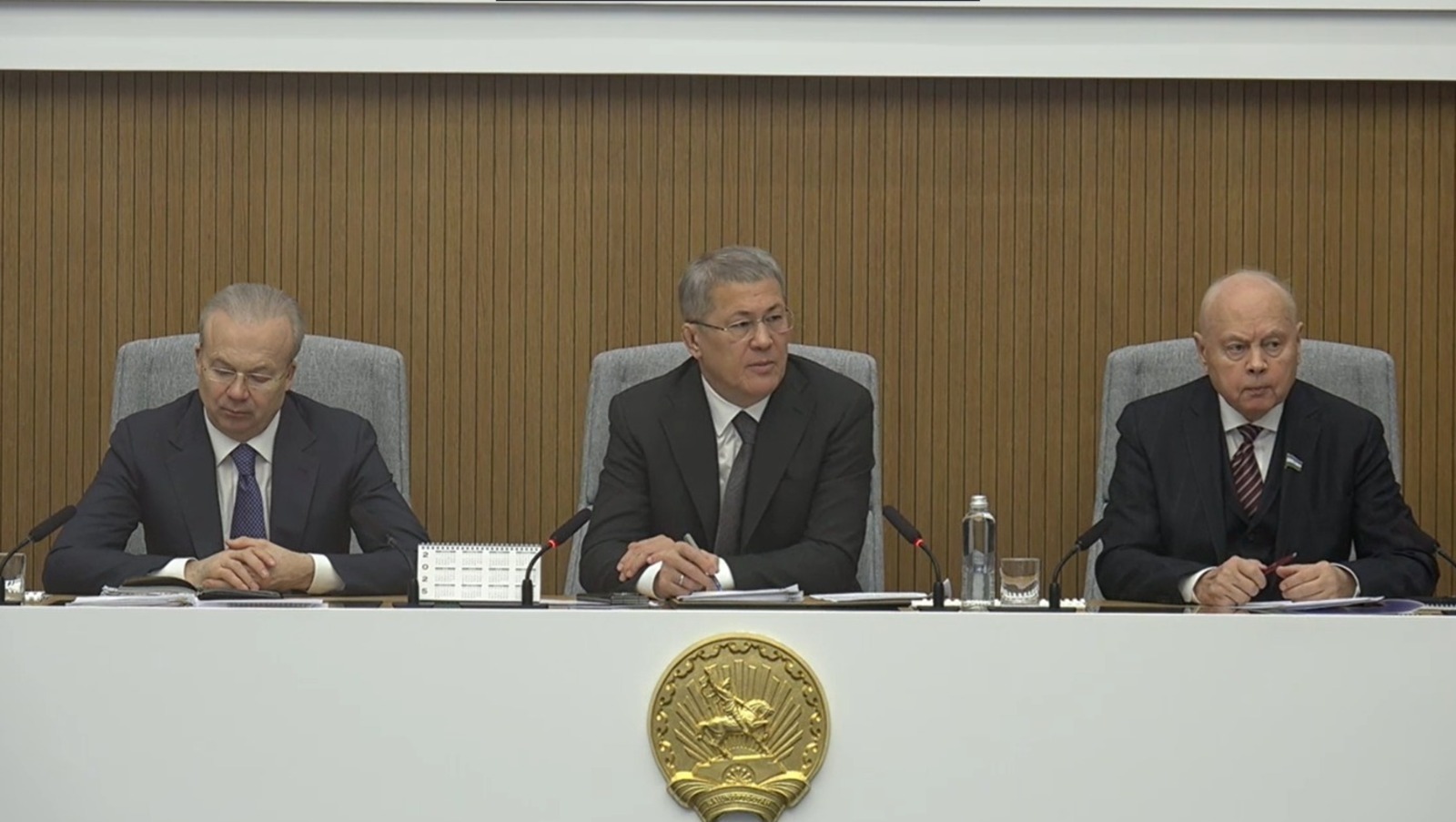 скриншот трансляции. оперативное совещание в правительстве.