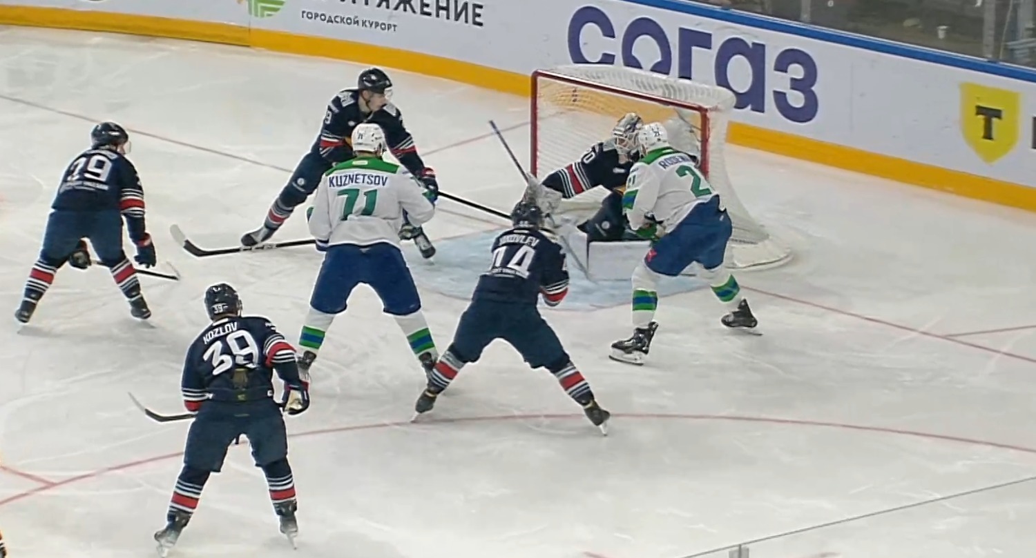 скриншот видео матча.