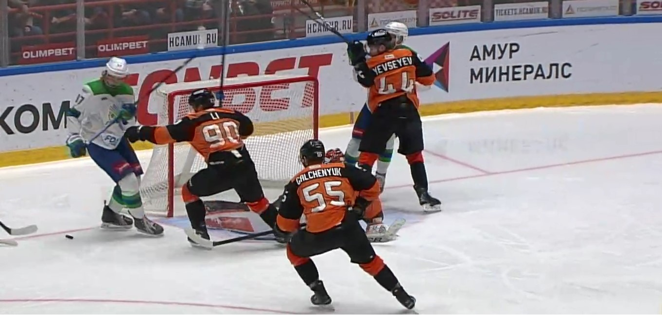 скриншот видео матча. скриншот видео матча.