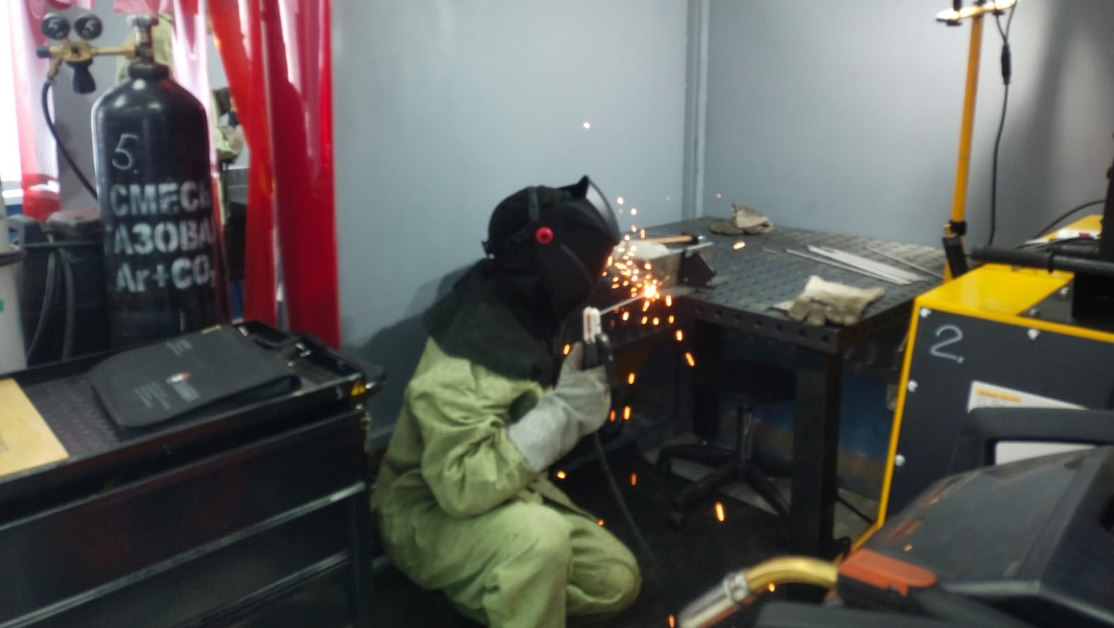 организаторы мероприятия.