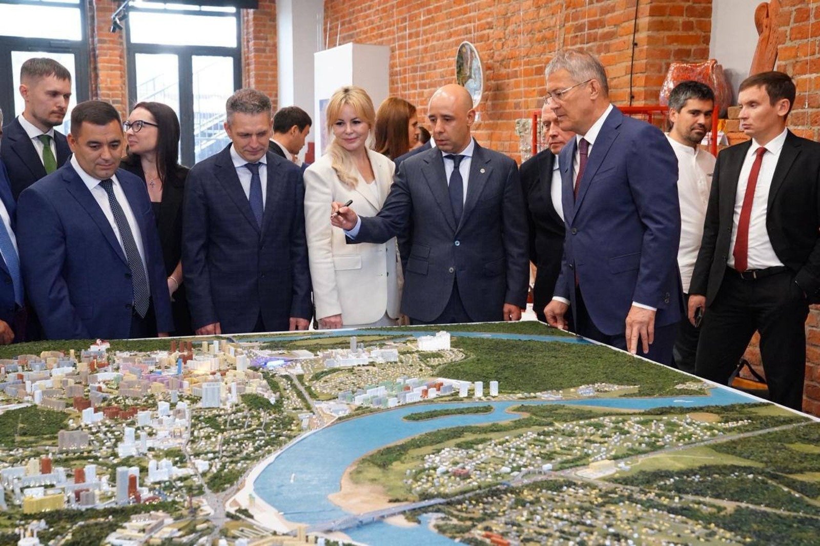 c личной страницы Радия Хабирова в соцсети.