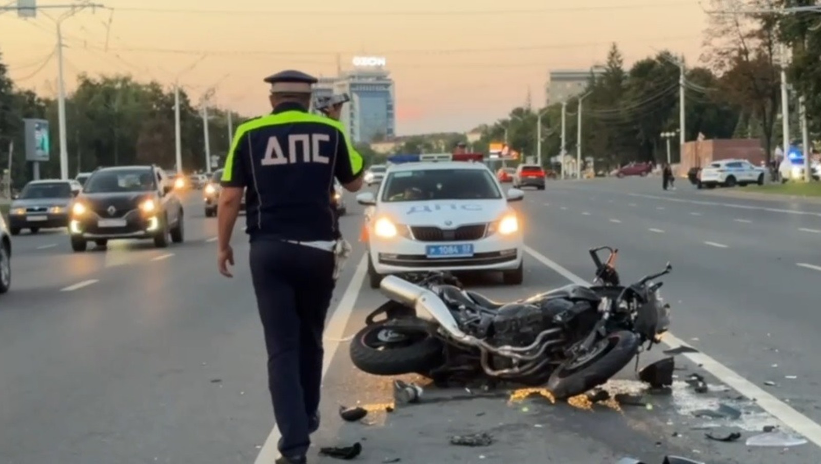 скриншот видео.