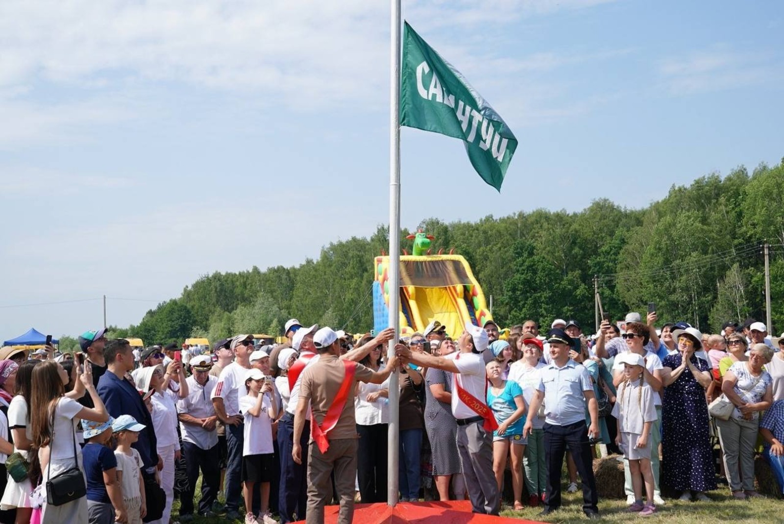 c личной страницы Радия Хабирова в соцсети.
