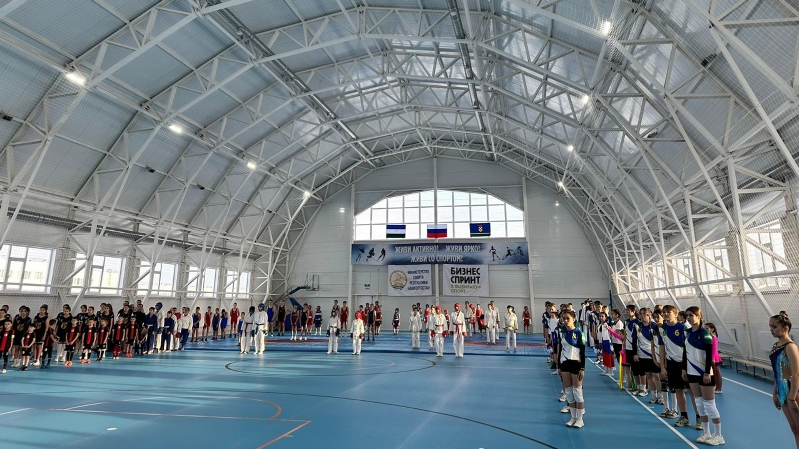 c личной страницы Радия Хабирова в соцсети.