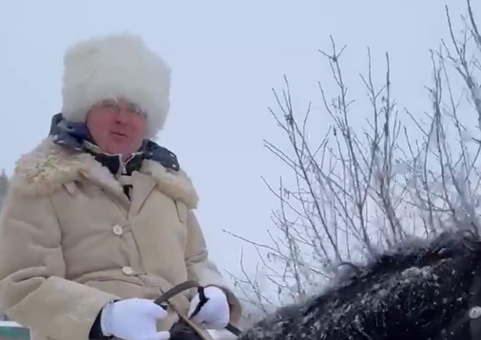 скриншот видео.