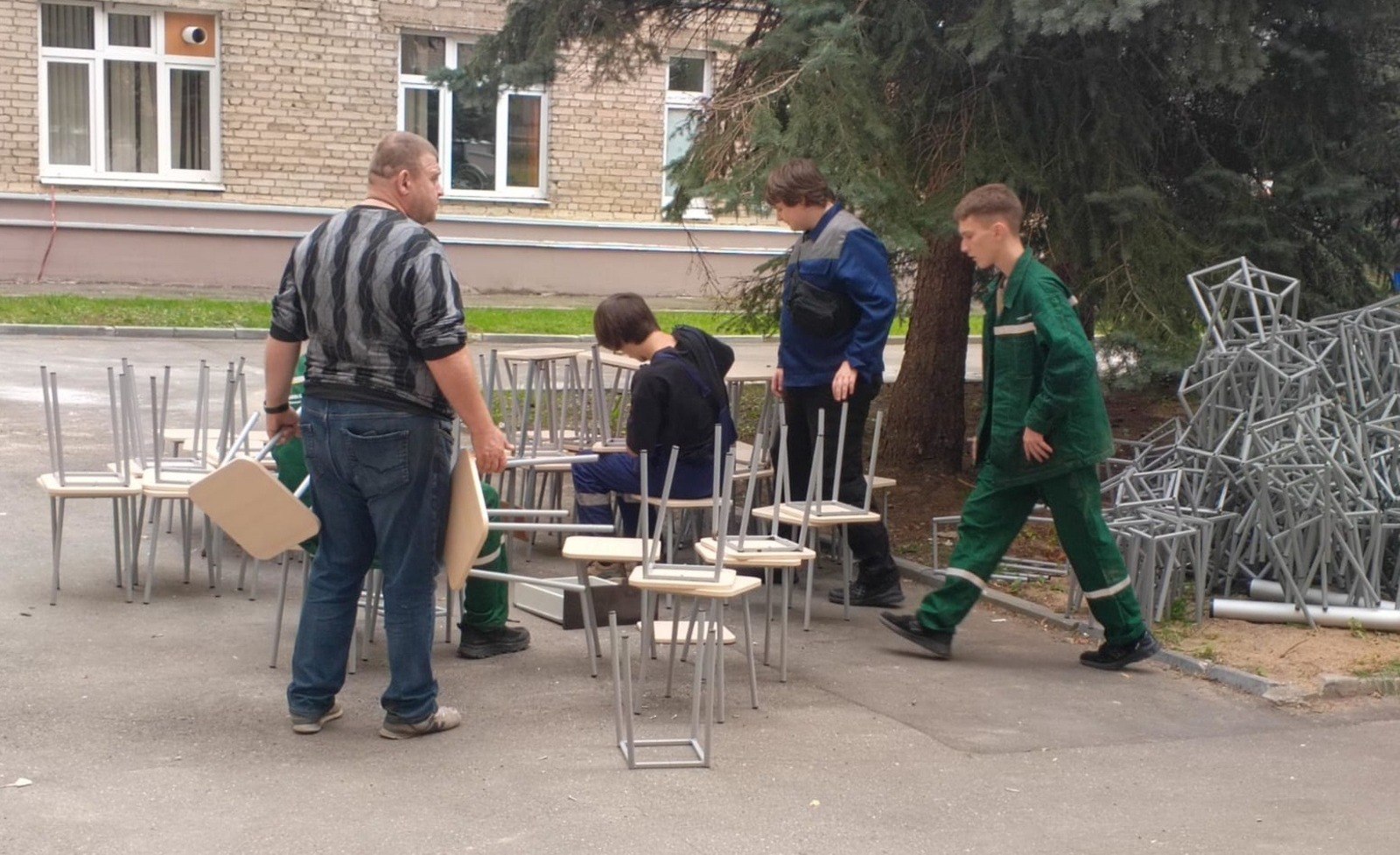 Евгении Сюткиной.