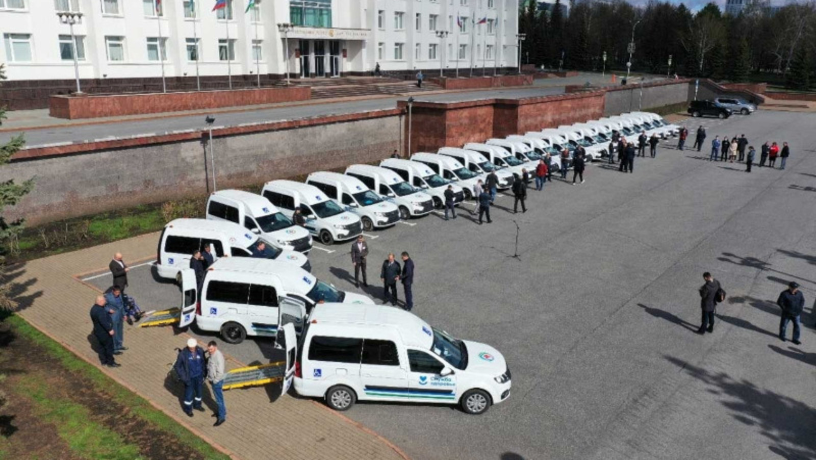 со страницы Радия Хабирова в соцсетях.