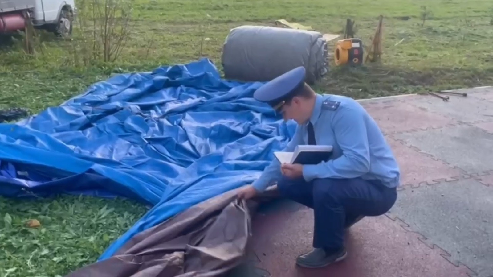 скриншот видео.