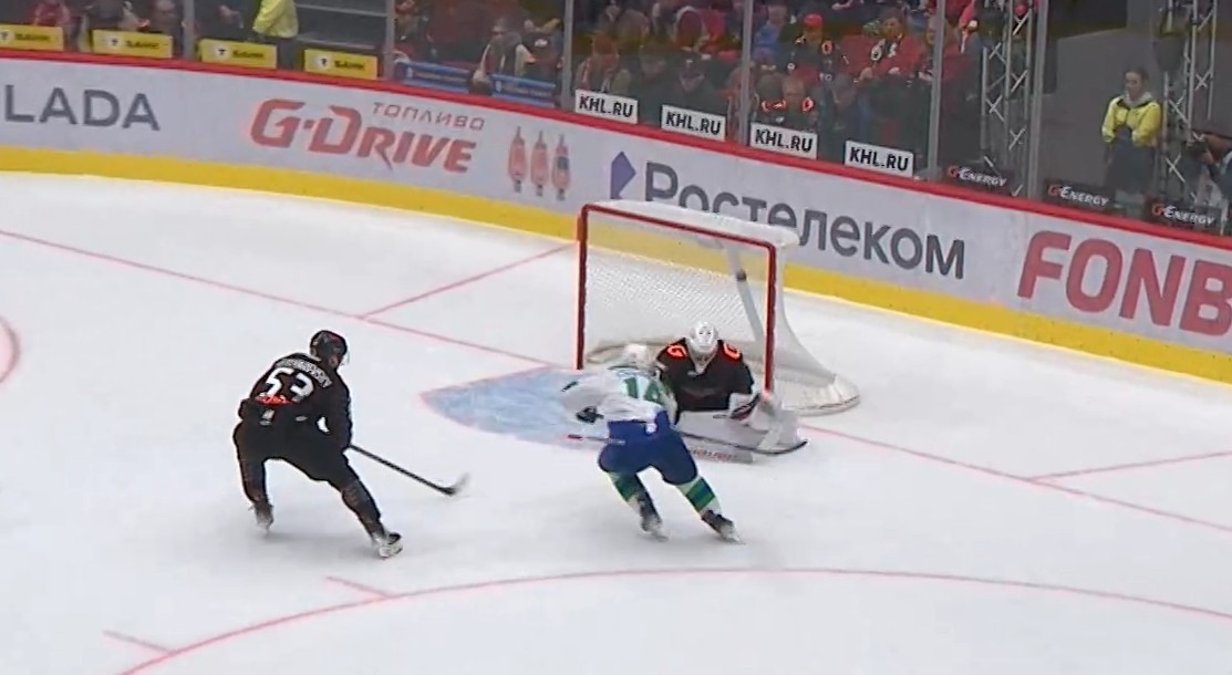 скриншот видео матча.