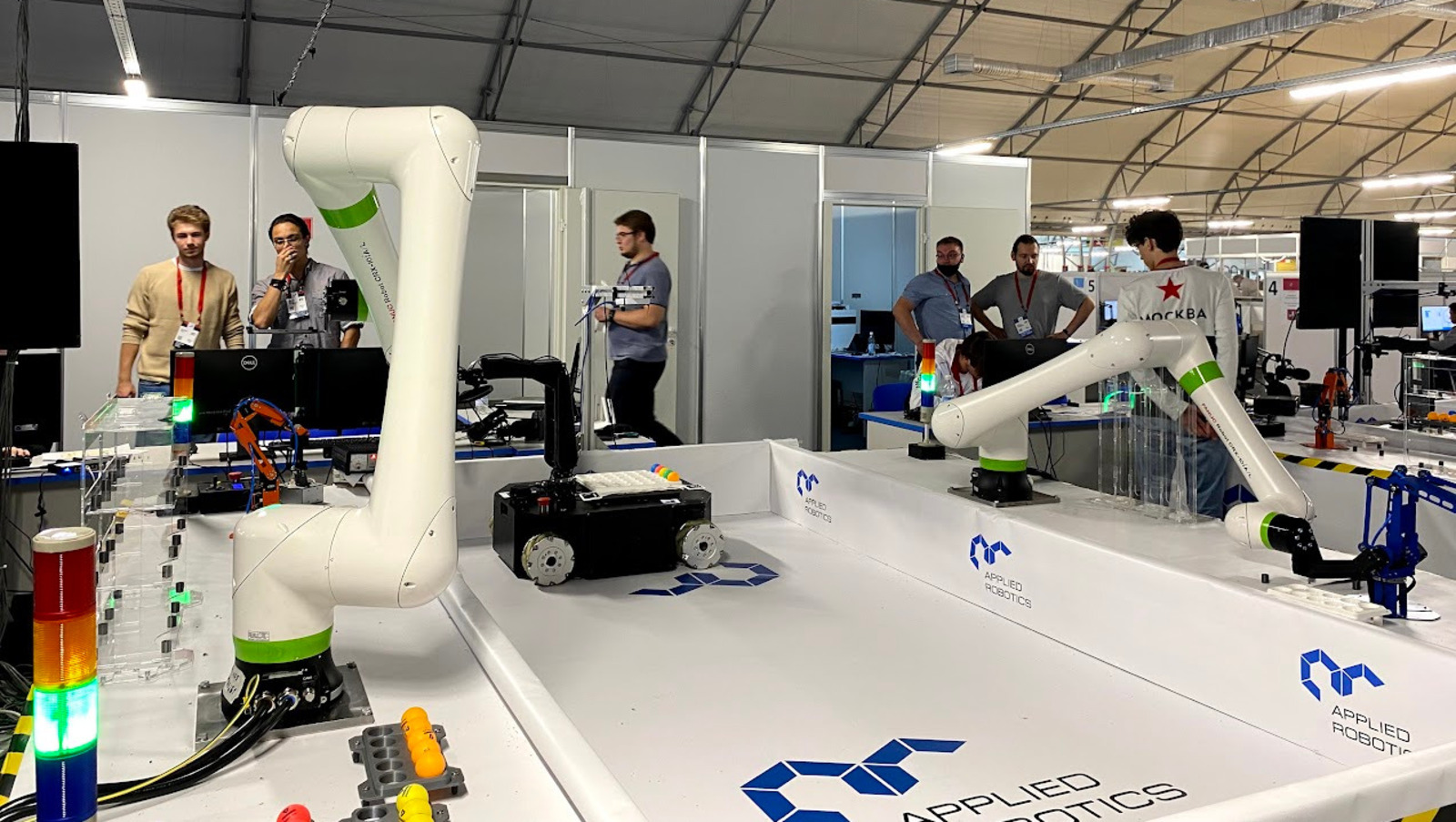 Елены Колоколовой.