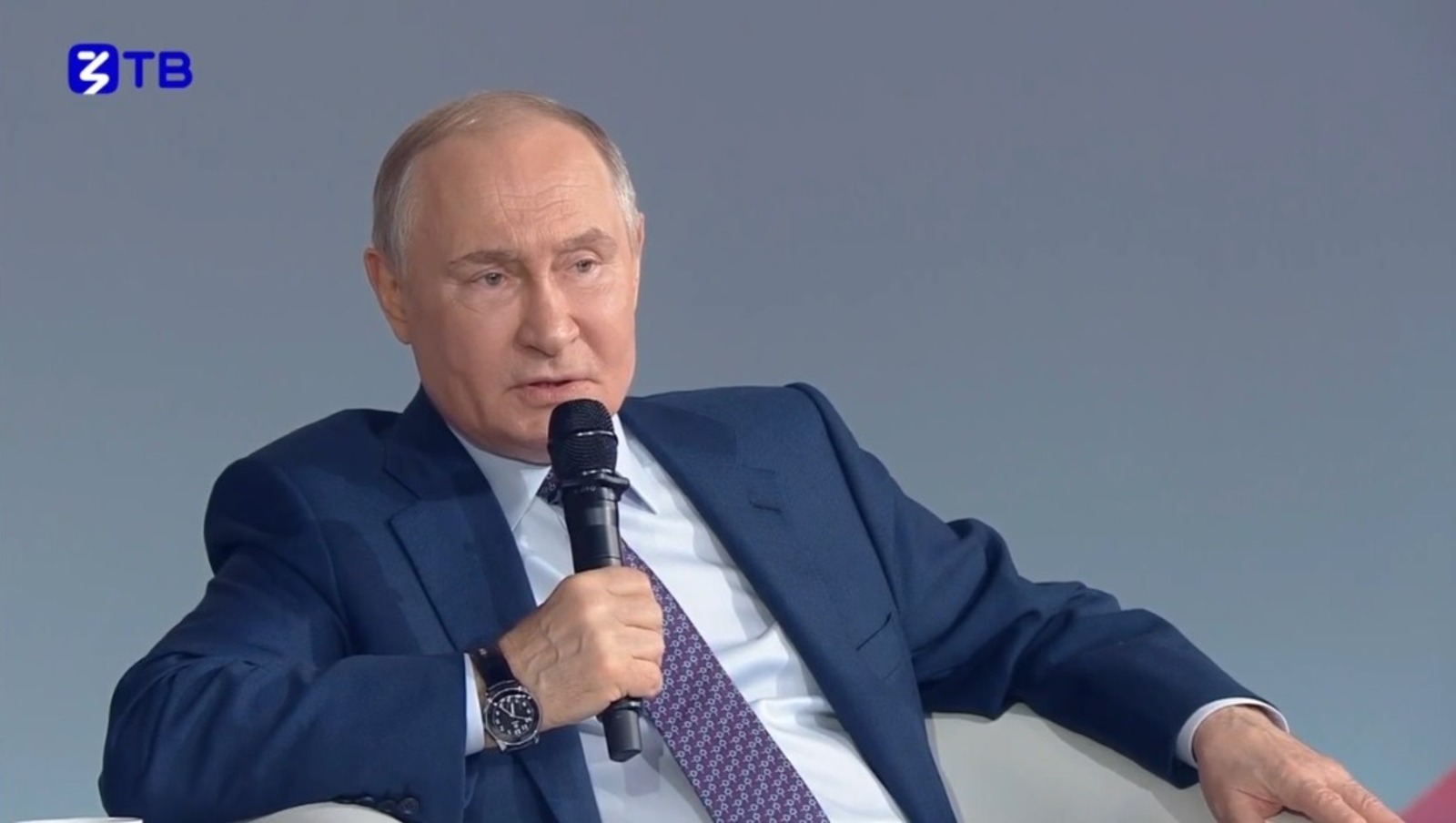 скриншот видео встречи.