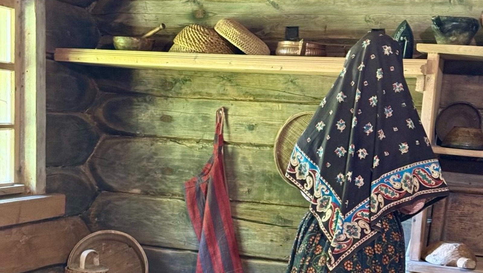 Елены Колоколовой.