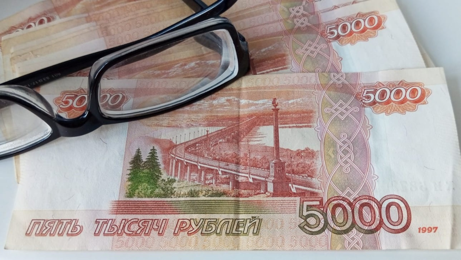 Евгении Сюткиной.