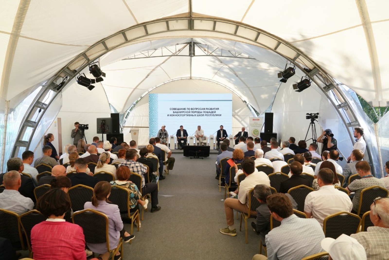 c сайта https://glavarb.ru.