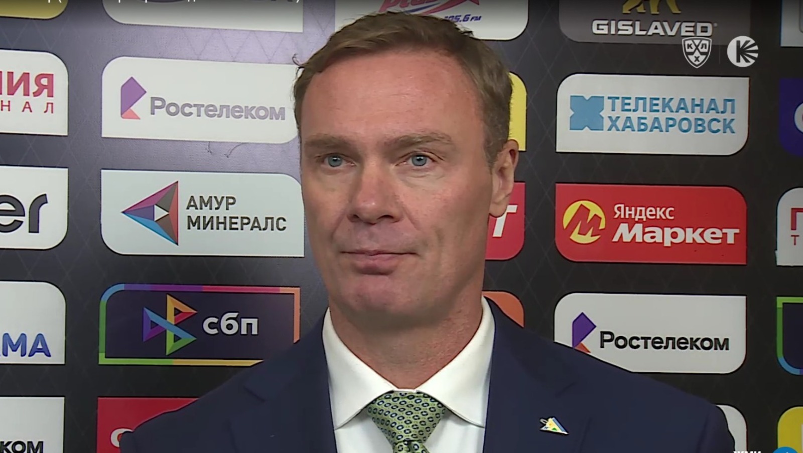 скриншот видео послематчевого интервью. скриншот видео послематчевого интервью.