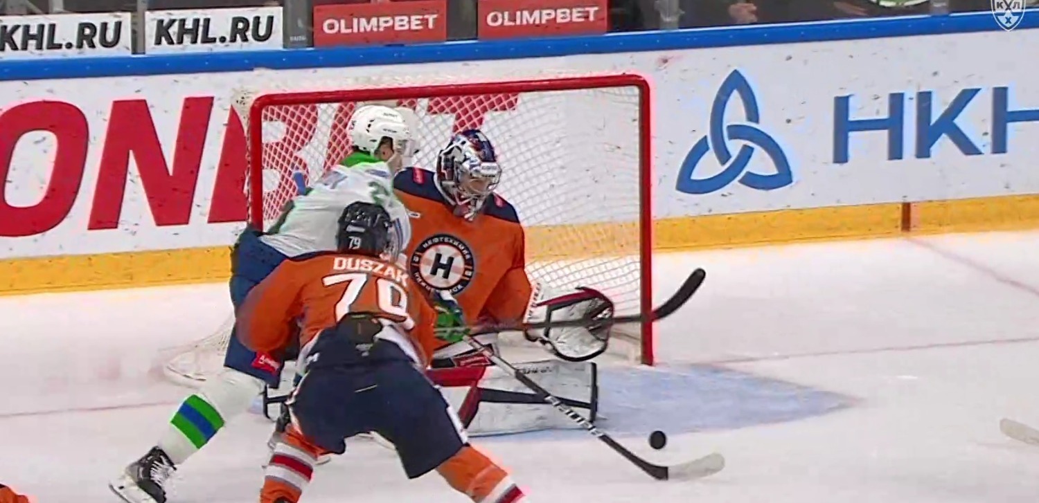 скриншот видео матча. скриншот видео матча.