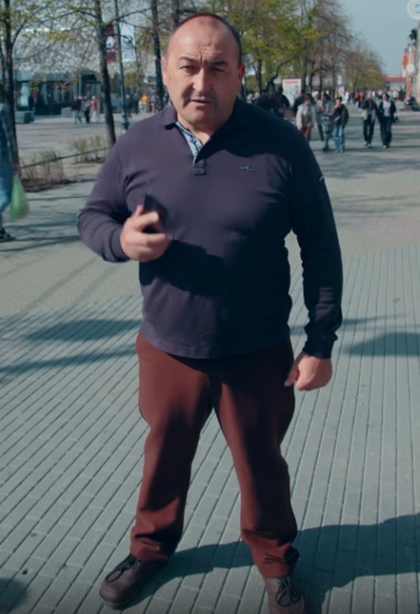 скриншот видео.