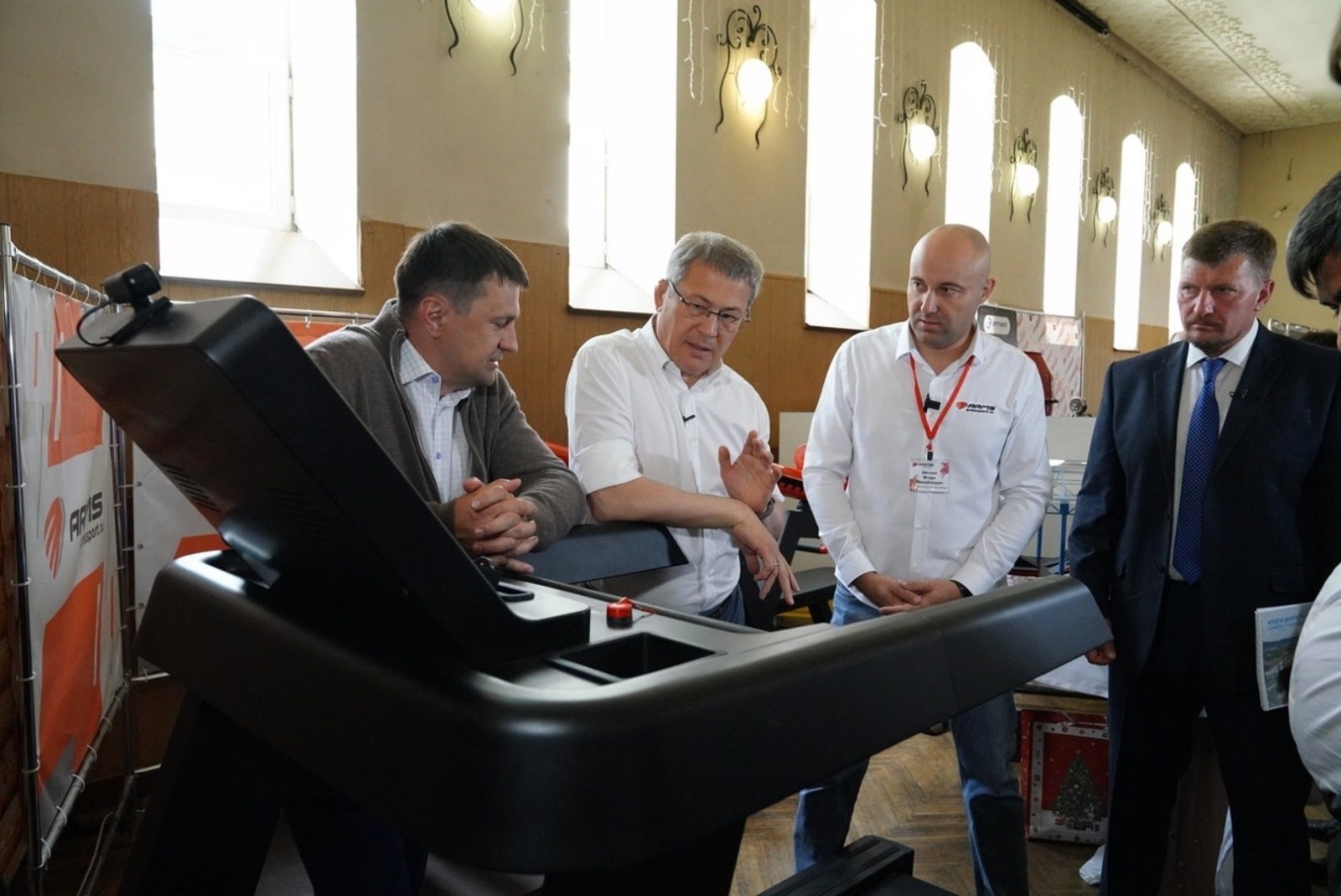 c личной страницы Радия Хабирова в соцсети.