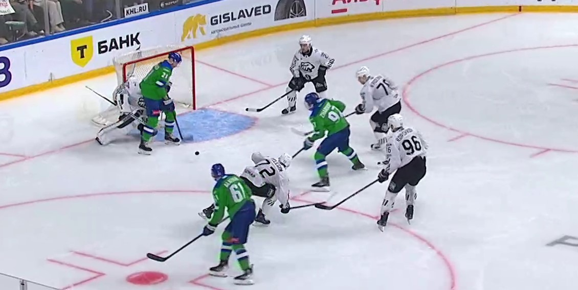 скриншот видео матча.