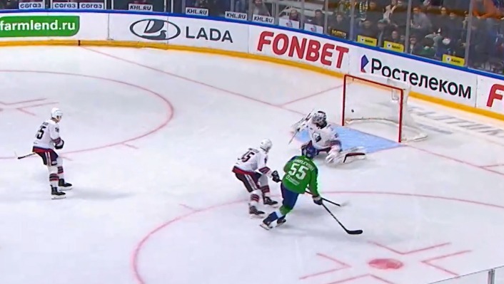 скриншот видео матча.