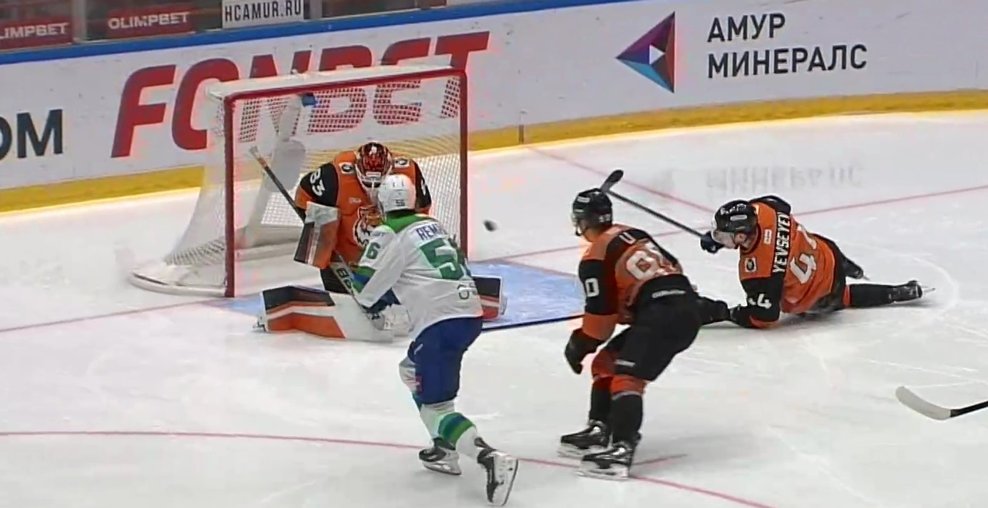 скриншот видео матча. скриншот видео матча.