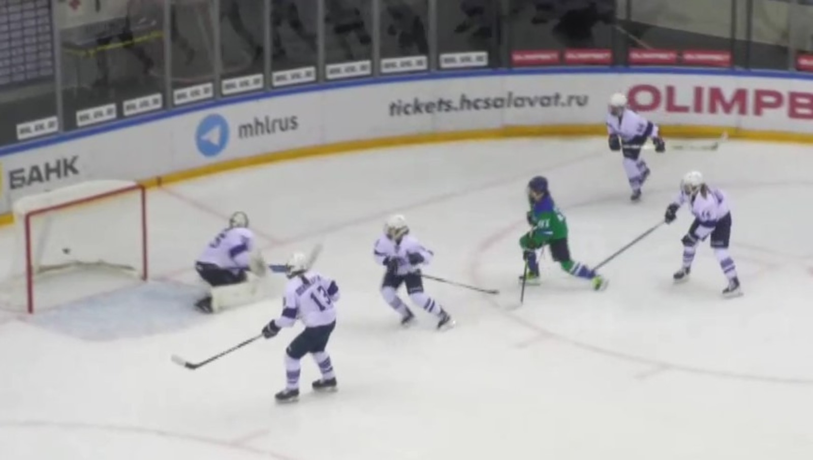 скриншот видео матча.