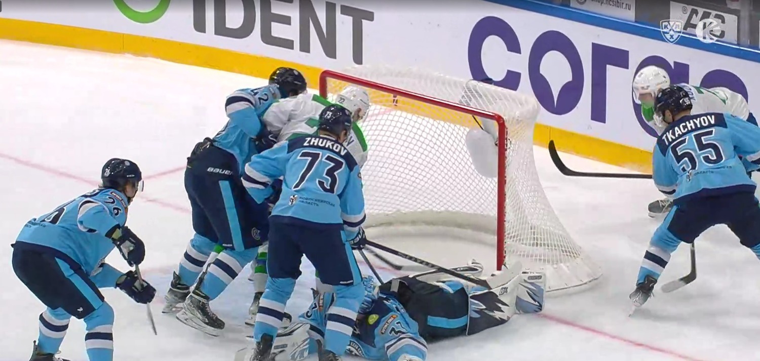 скриншот видео матча.