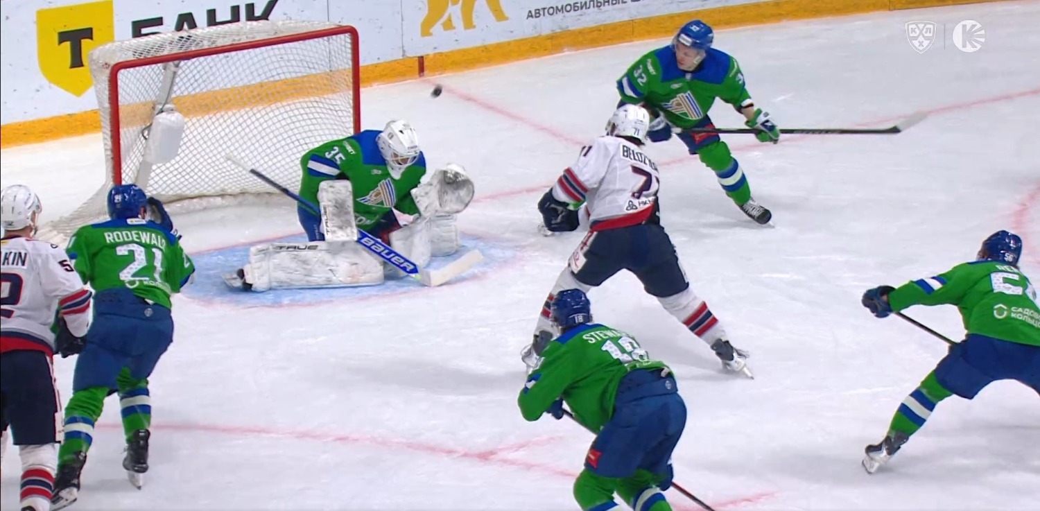 скриншот видео матча. скриншот видео матча.