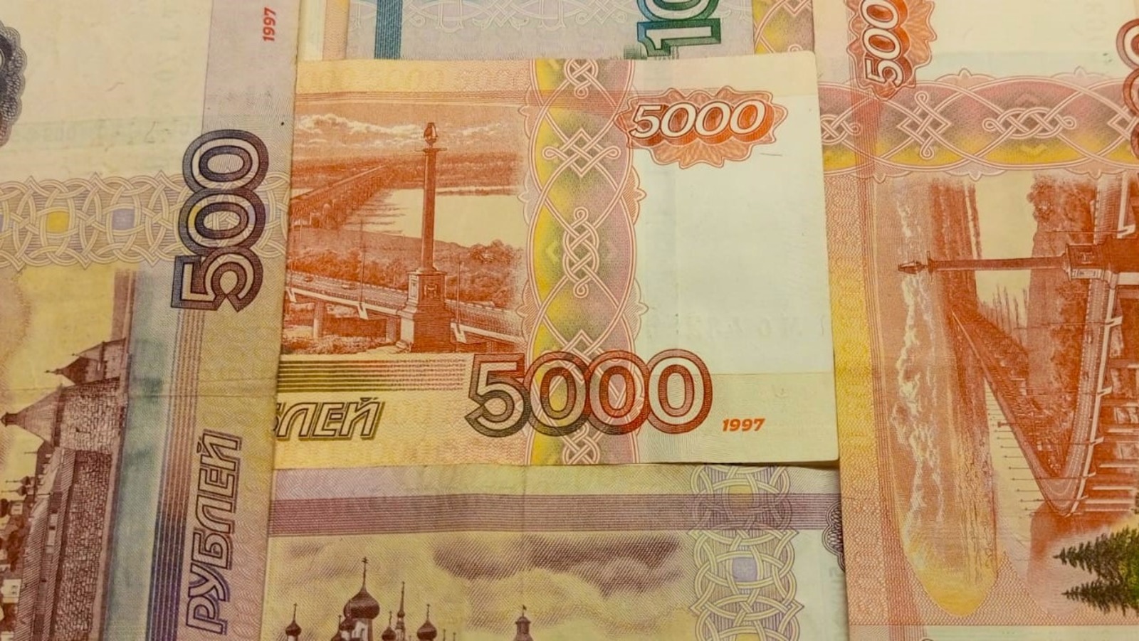 Евгении Сюткиной.