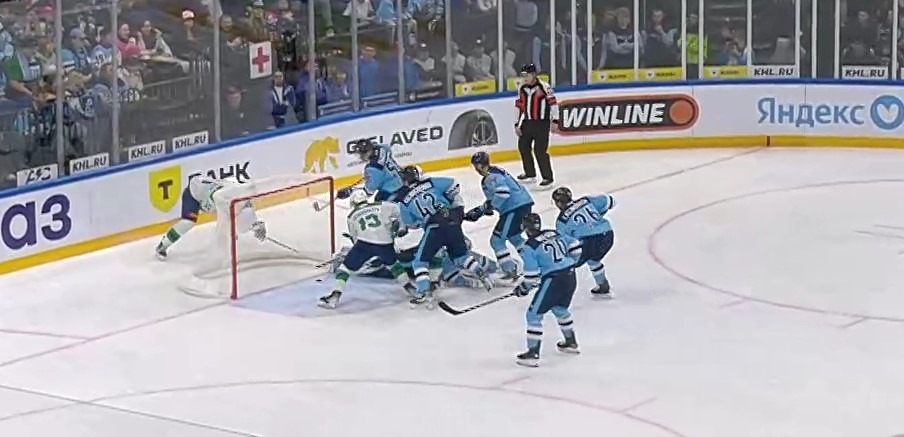 скриншот видео матча.