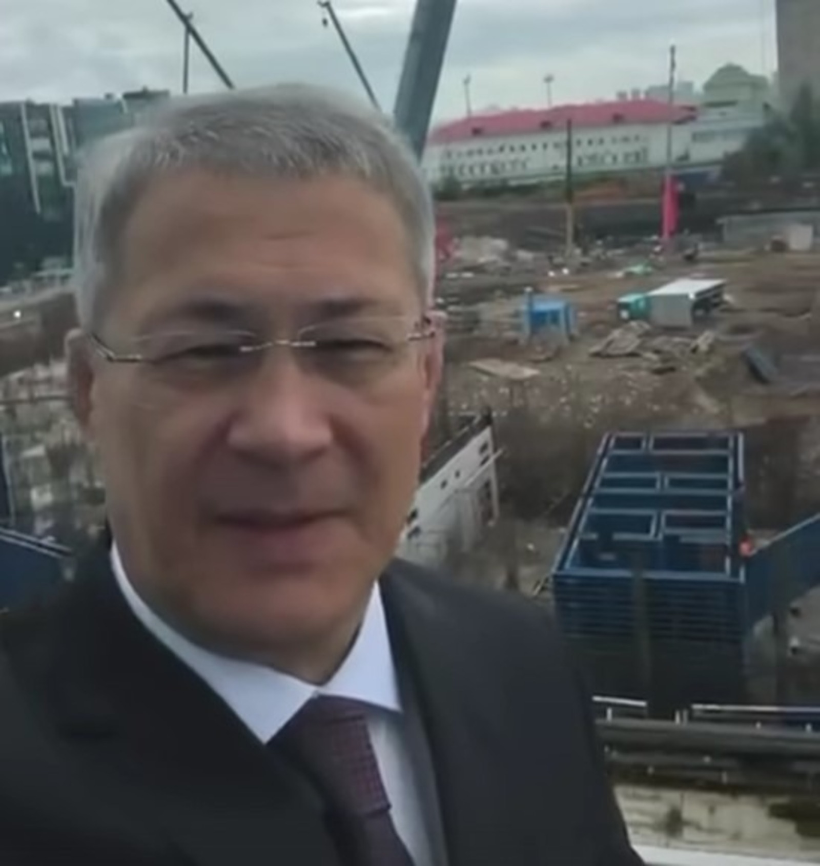 c личной страницы Радия Хабирова в соцсети, скриншот видео.