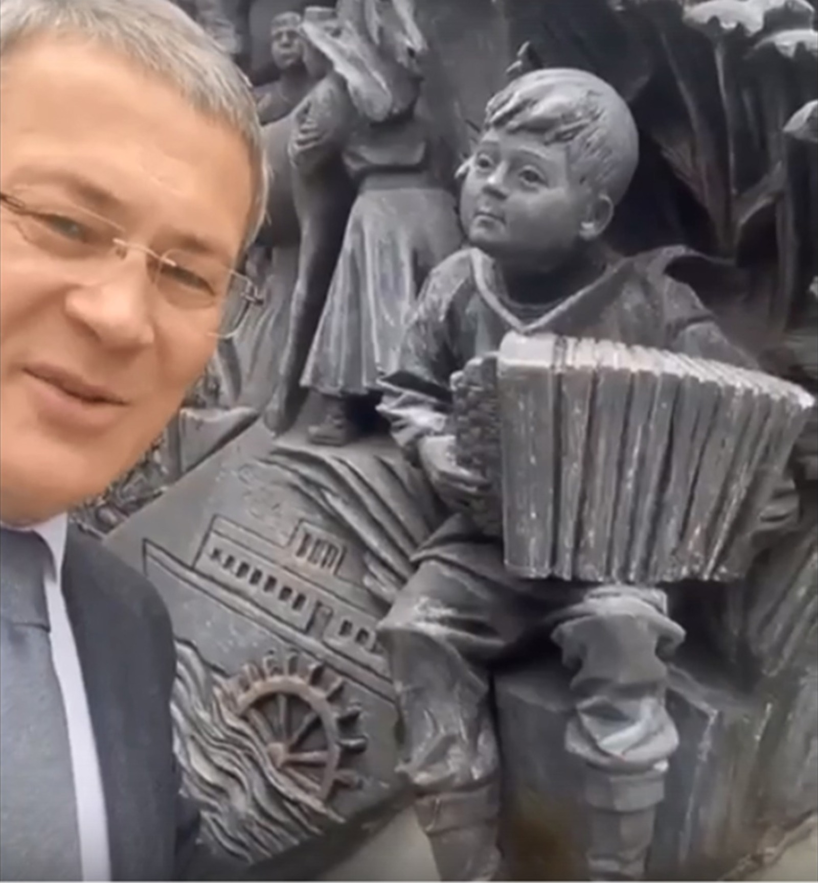 Скриншот видео со страницы Радия Хабирова в соцсетях.