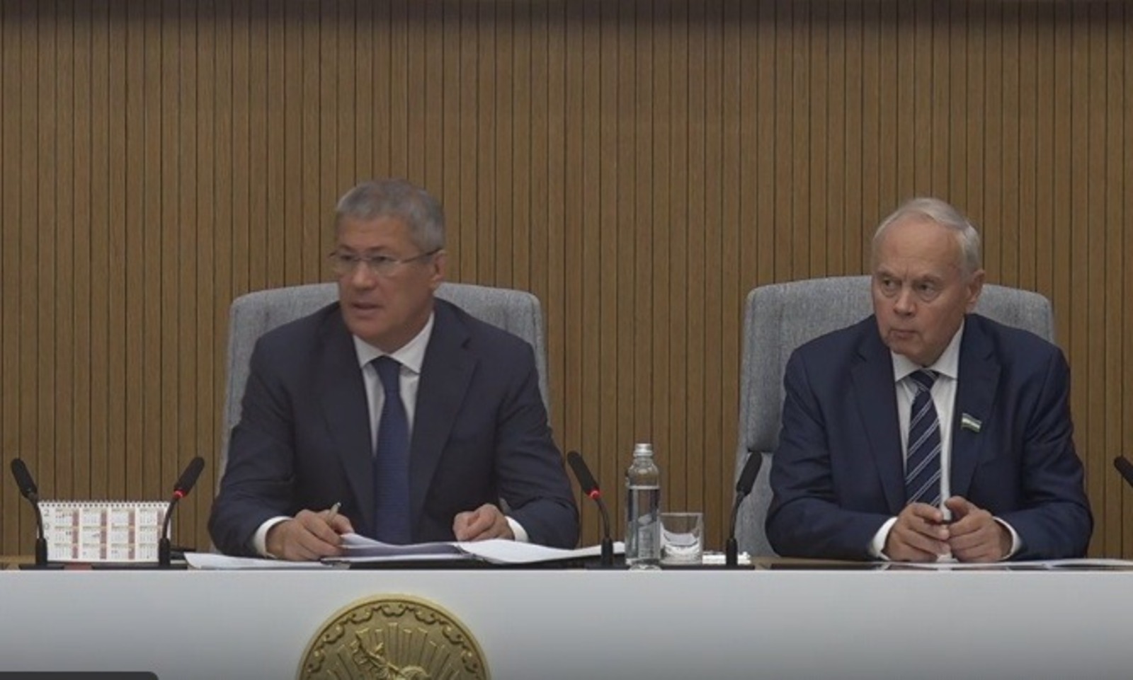 скриншот видео.