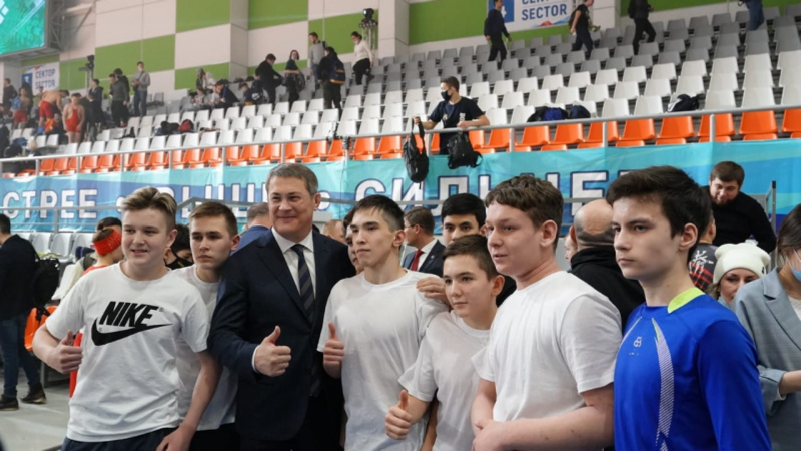 Фото со страницы Радия Хабирова в соцсетях.