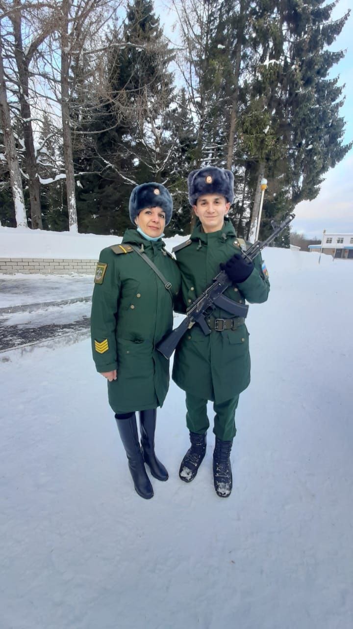 предоставлено Айгуль Ишбулатовой. семейный архив.